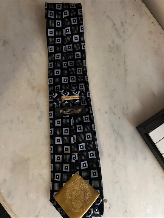 Donald J. Trump Other - Black Geometric Pattern Silk Tie